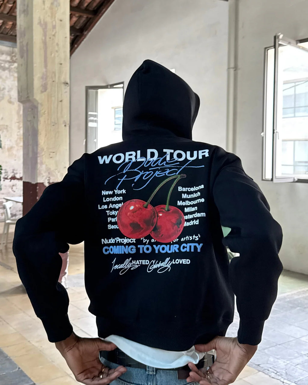 Hoodie Nude Tour