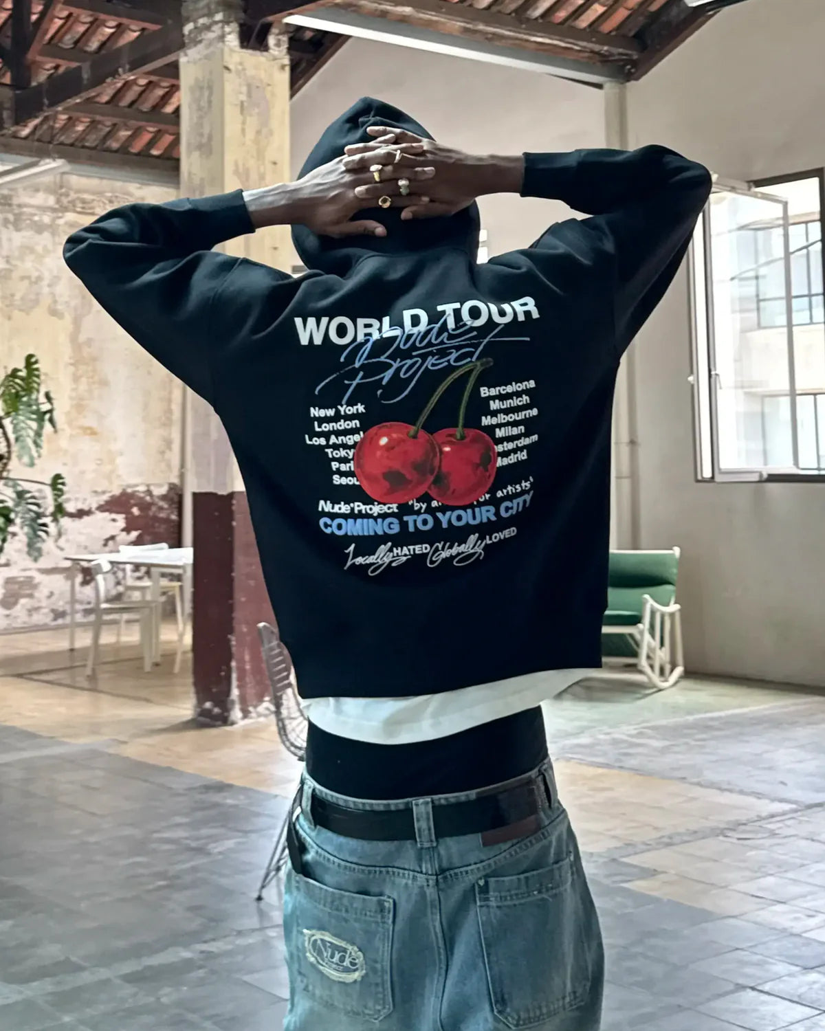 Hoodie Nude Tour